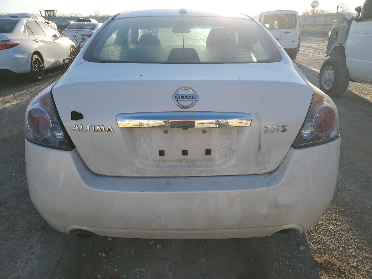 2010 NISSAN ALTIMA