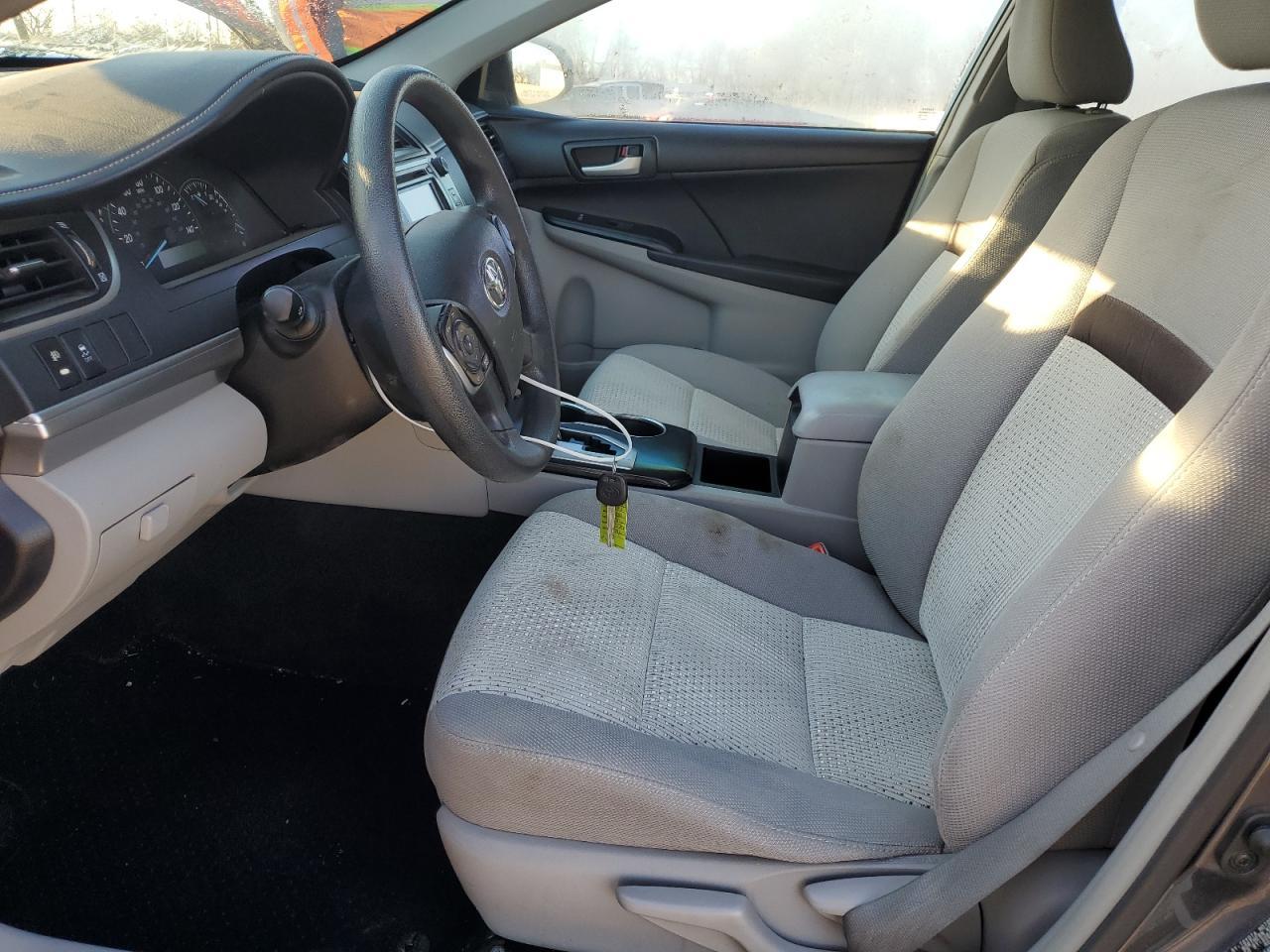 2014 TOYOTA CAMRY