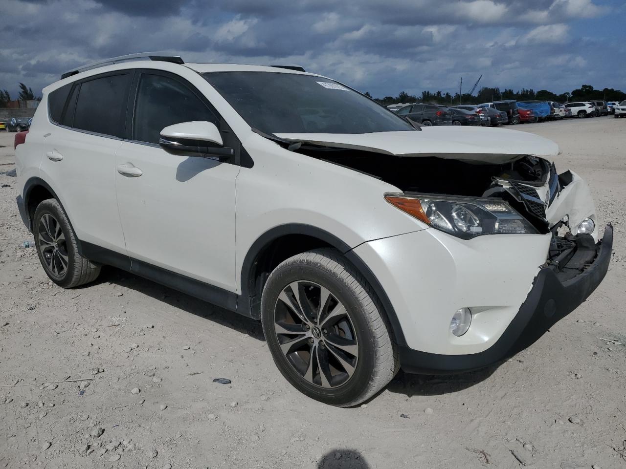 2015 TOYOTA RAV4
