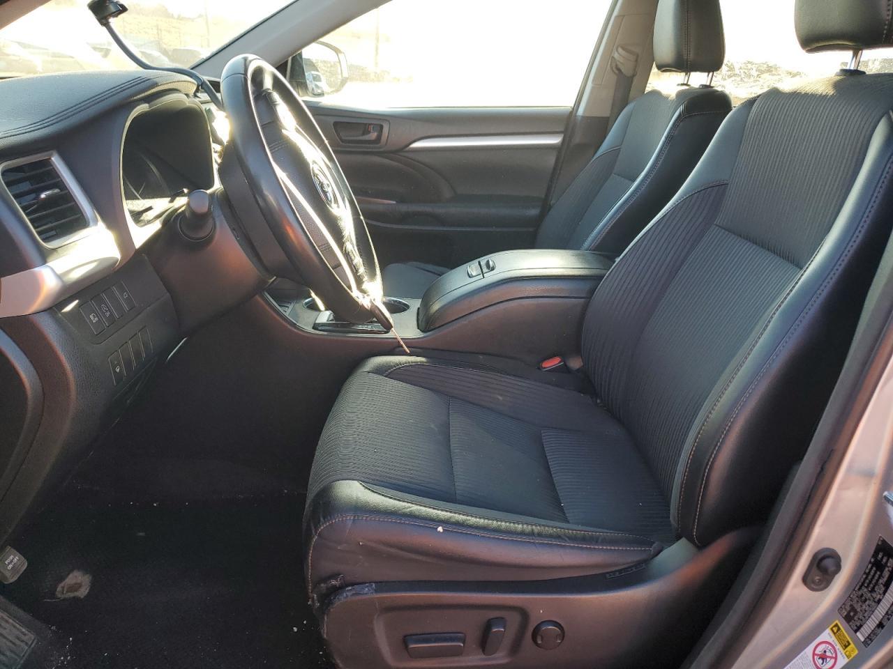 2017 TOYOTA HIGHLANDER