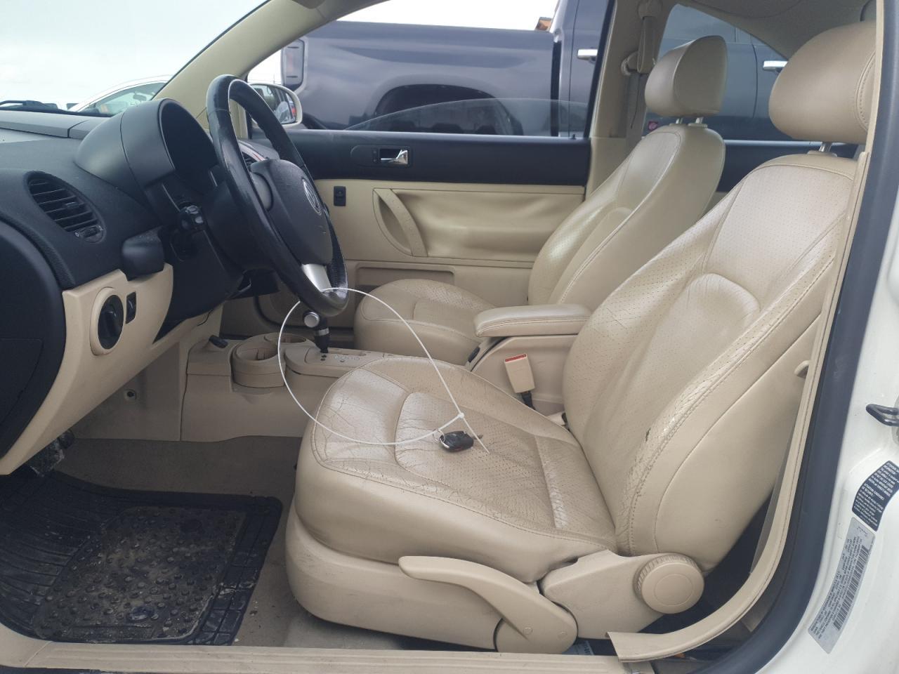 2005 VOLKSWAGEN Beetle