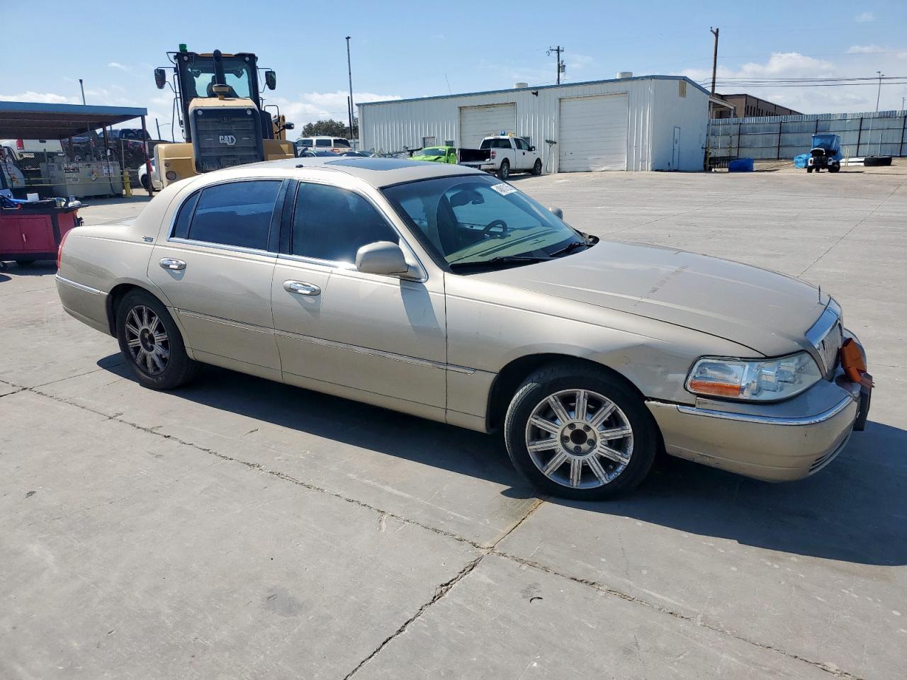 2007 LINCOLN Town Car