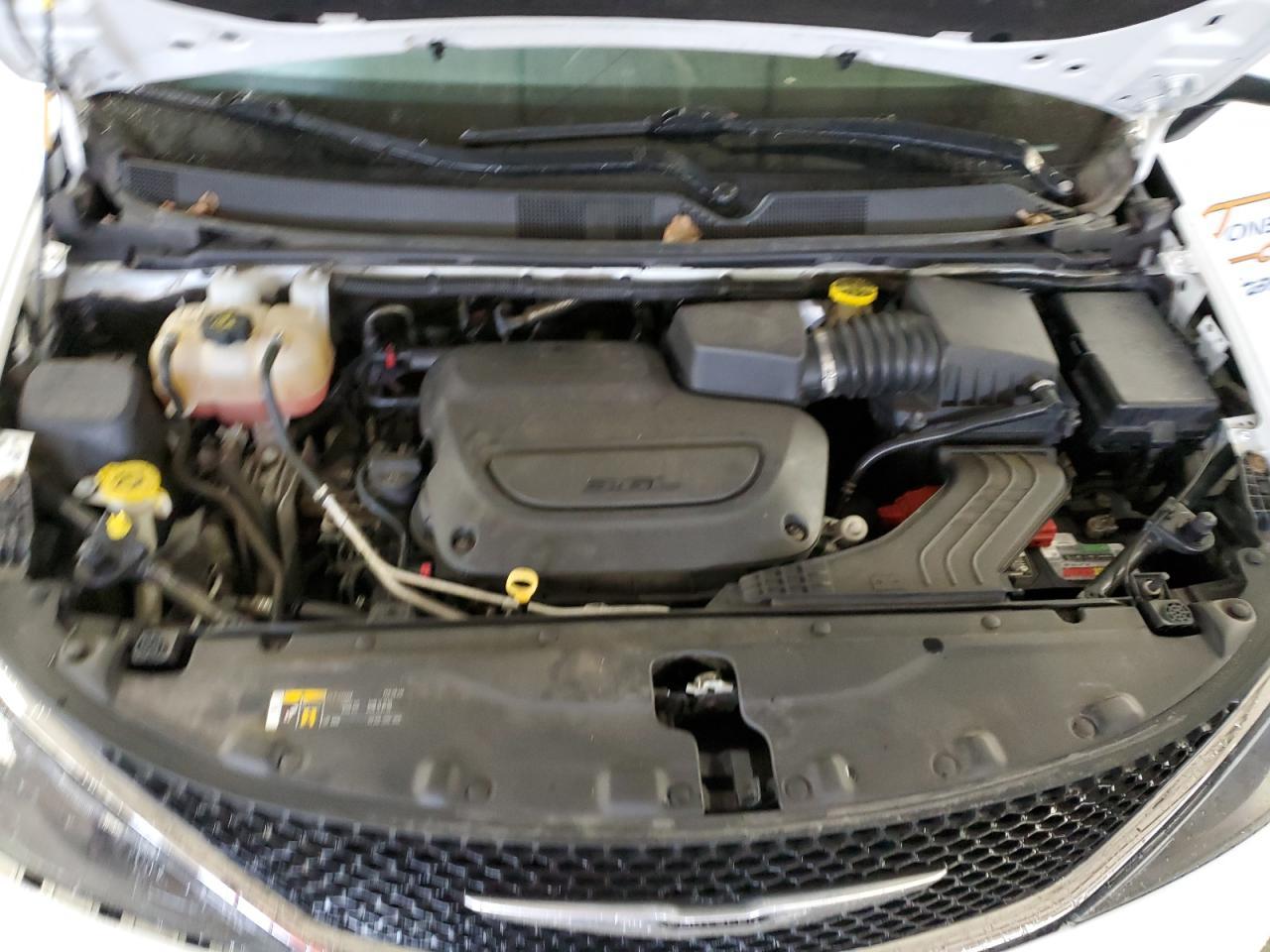 2021 CHRYSLER Voyager