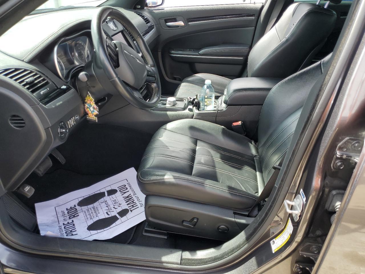 2022 CHRYSLER 300