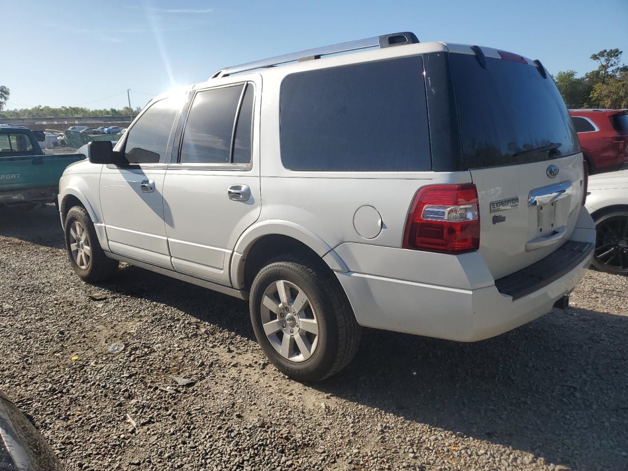 2010 FORD Expedition