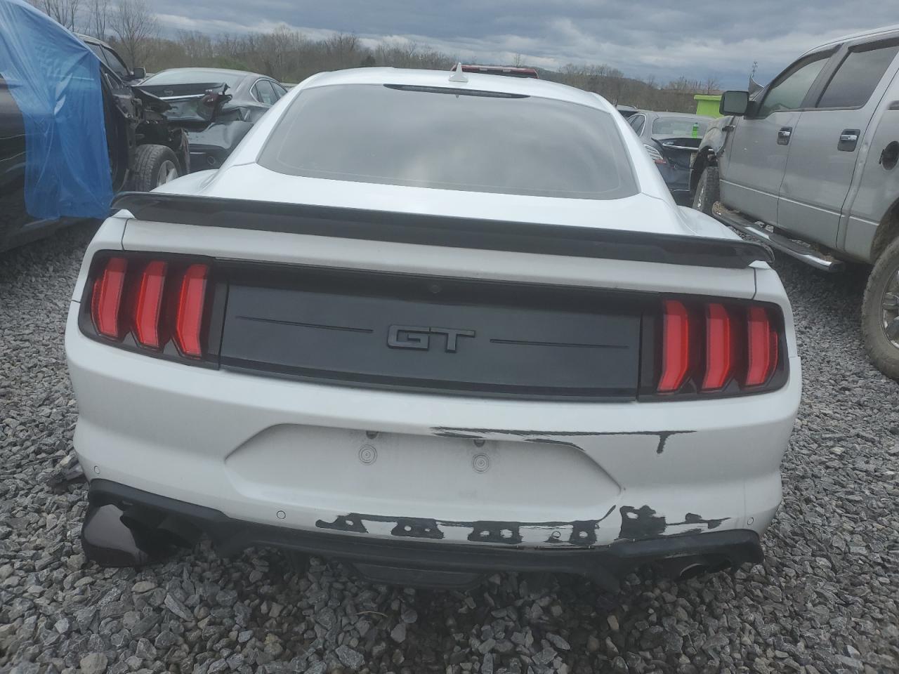 2022 FORD MUSTANG
