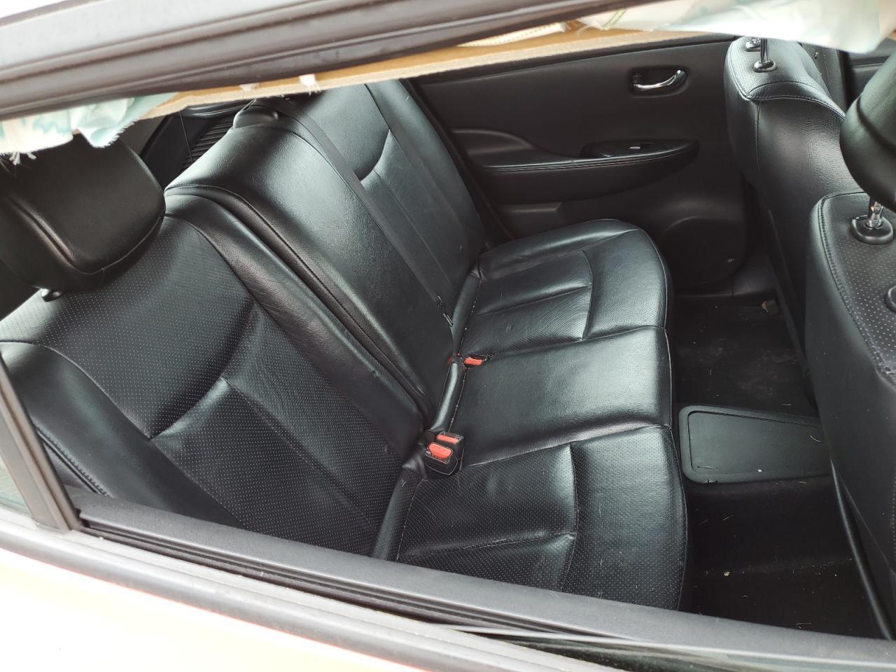 2016 NISSAN LEAF
