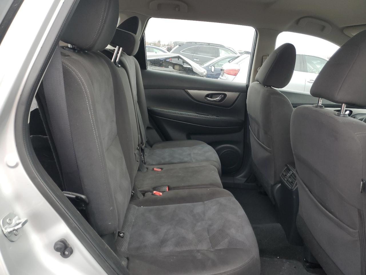 2016 NISSAN ROGUE