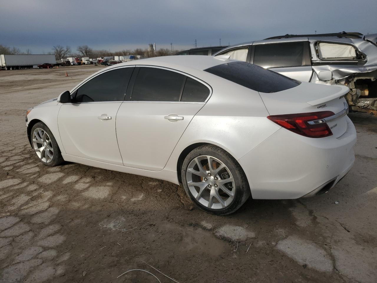 2017 BUICK Regal