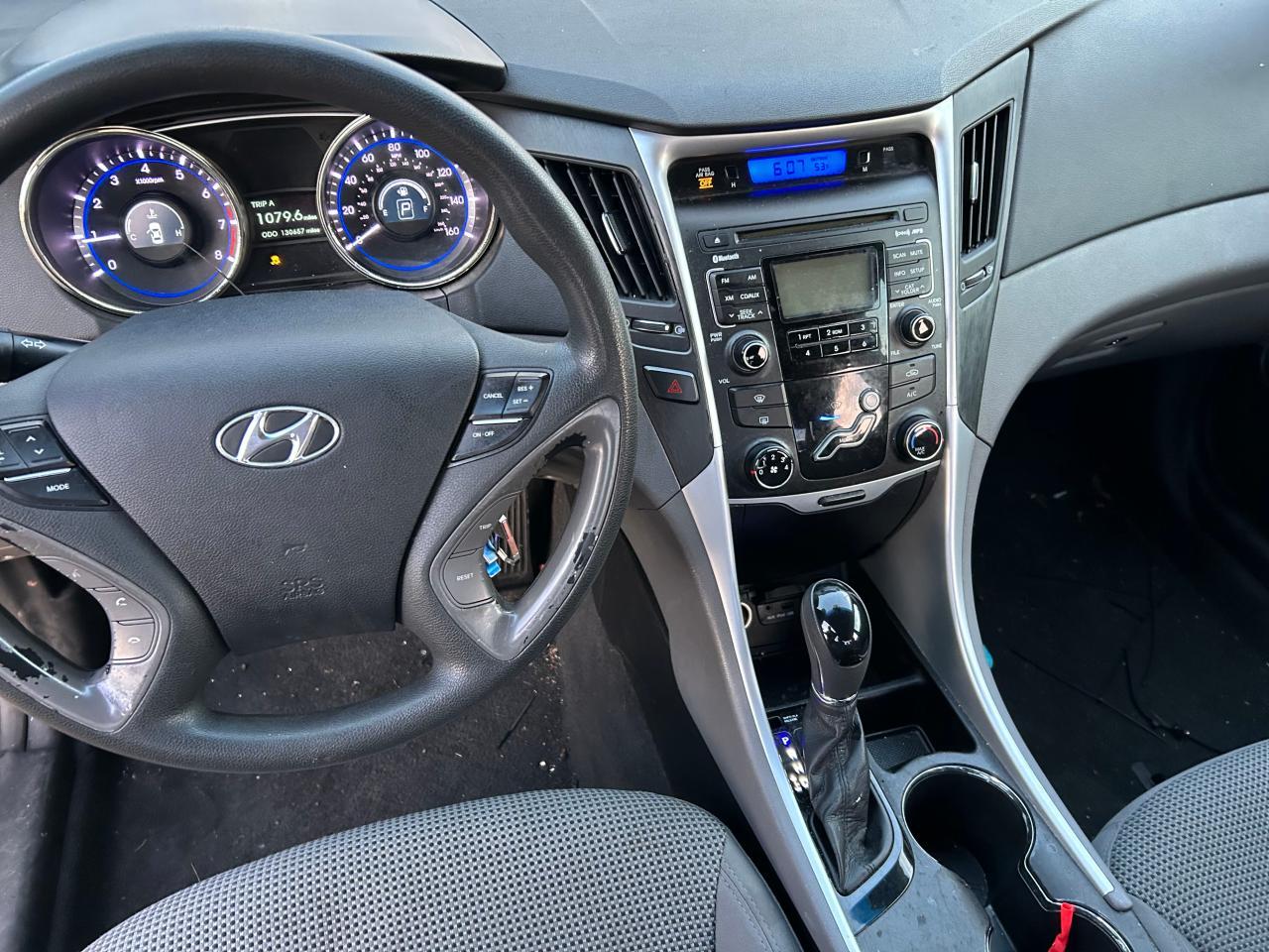 2011 HYUNDAI SONATA