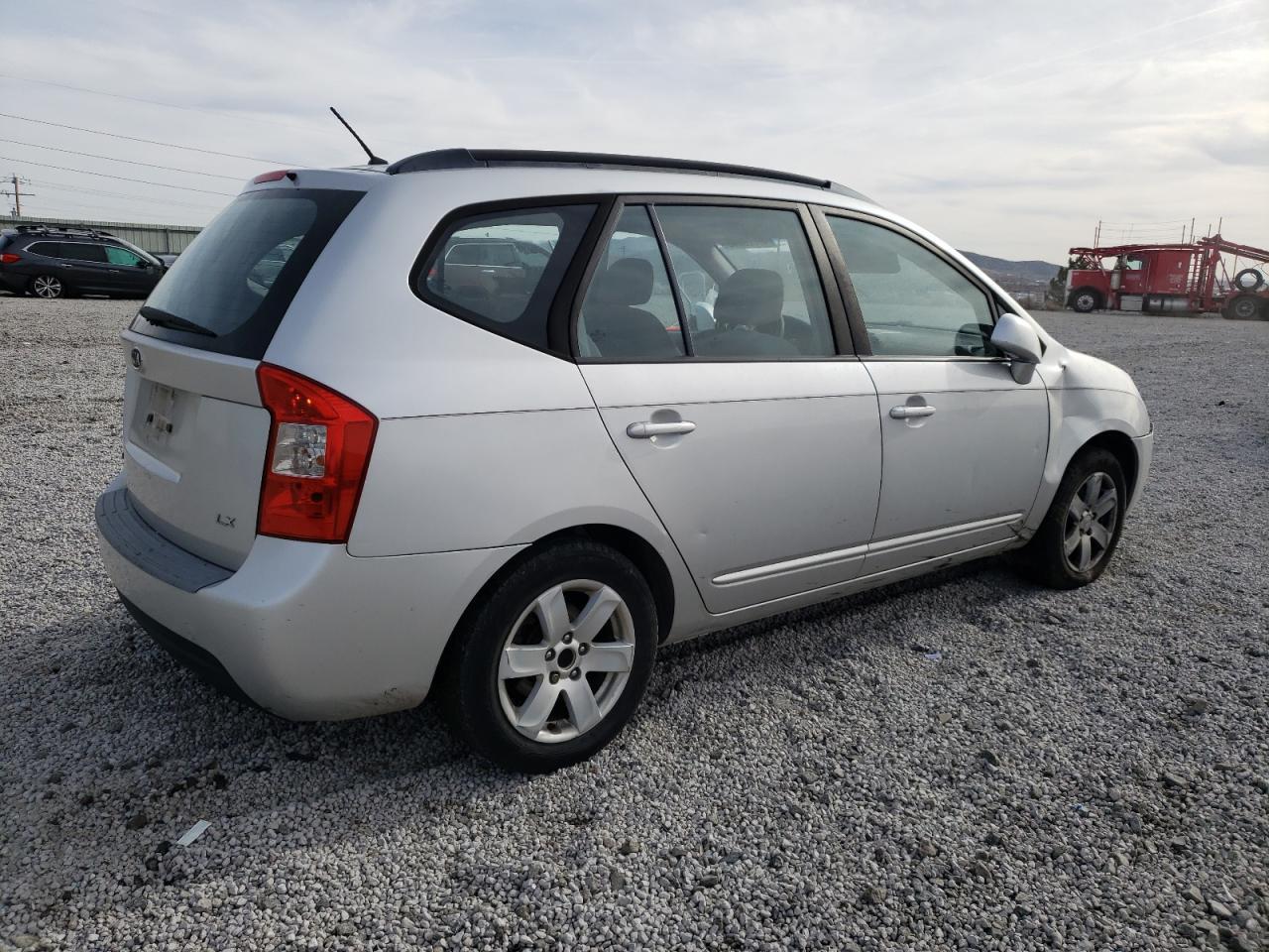 2008 KIA RONDO
