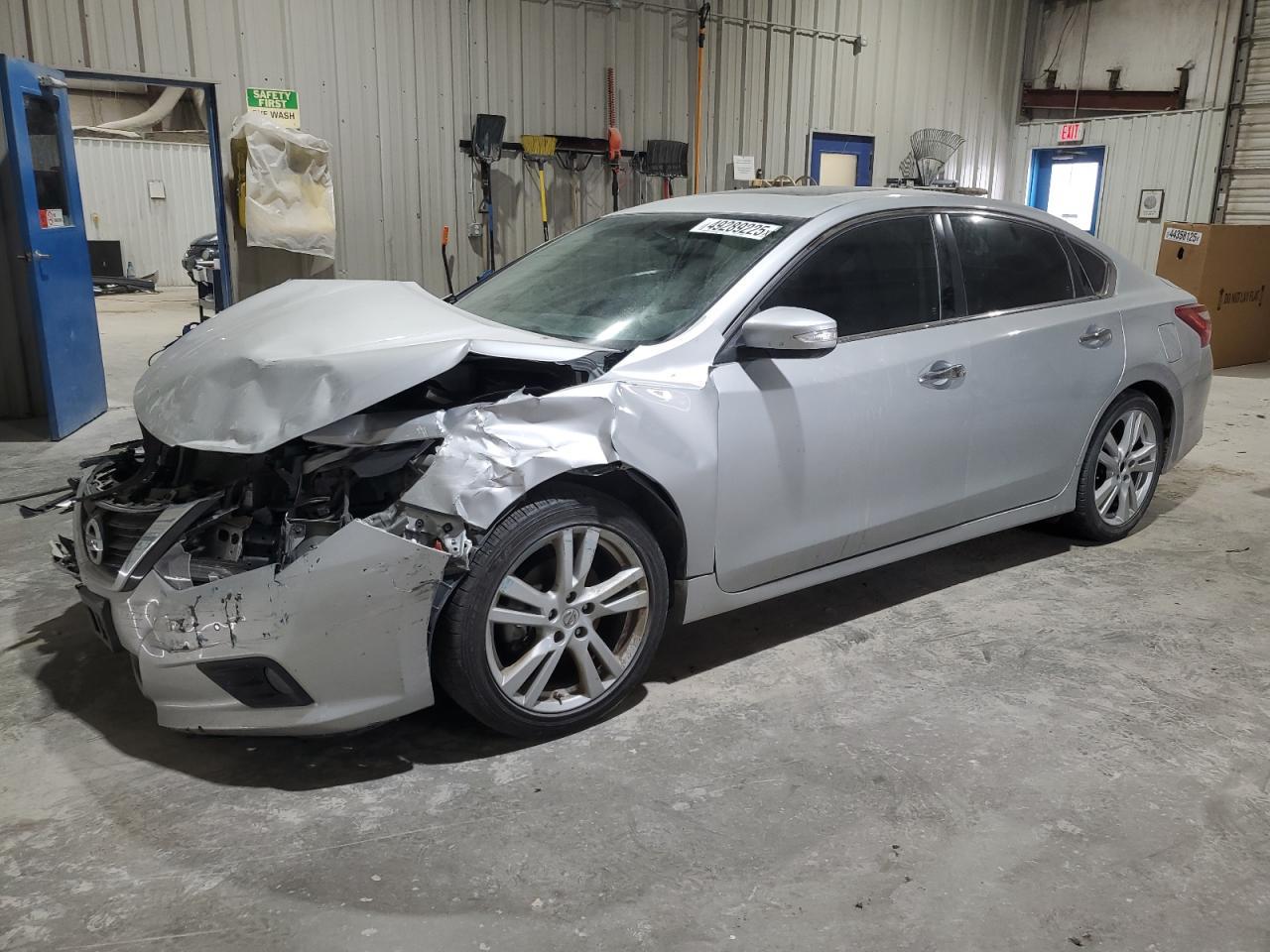 2017 NISSAN ALTIMA