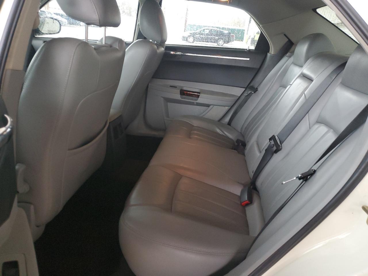2006 CHRYSLER 300
