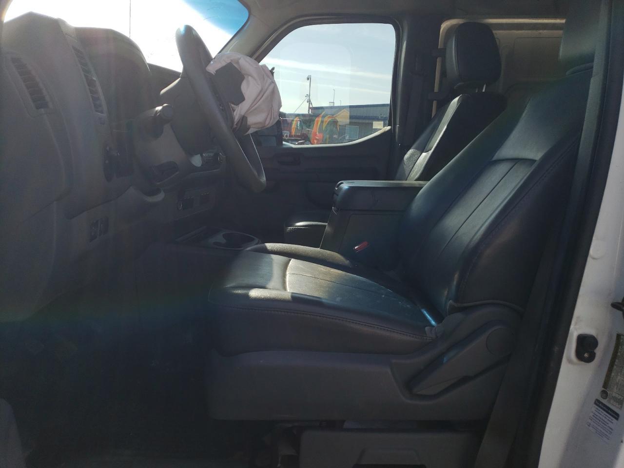 2013 NISSAN Nv