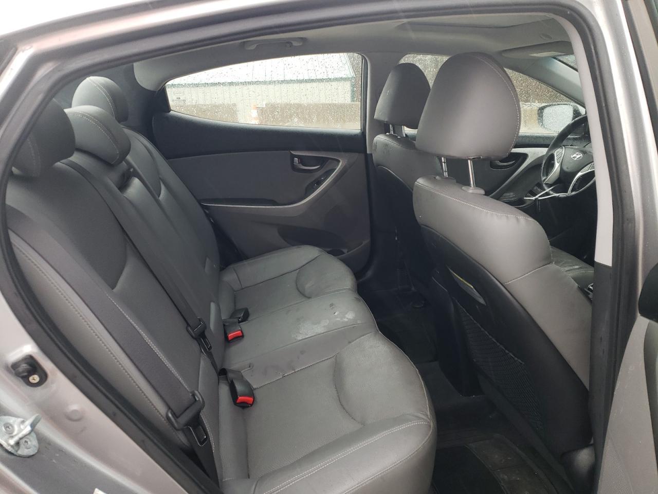 2012 HYUNDAI ELANTRA