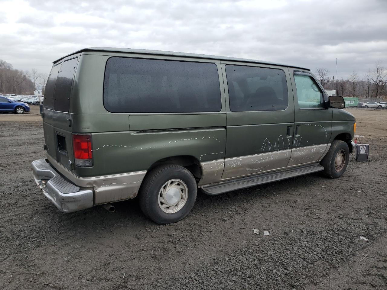 2002 FORD ECONOLINE