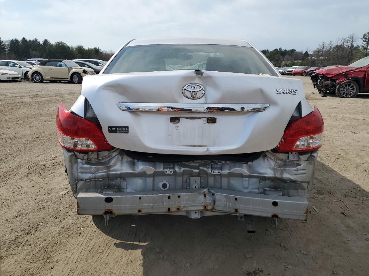 2012 TOYOTA YARIS
