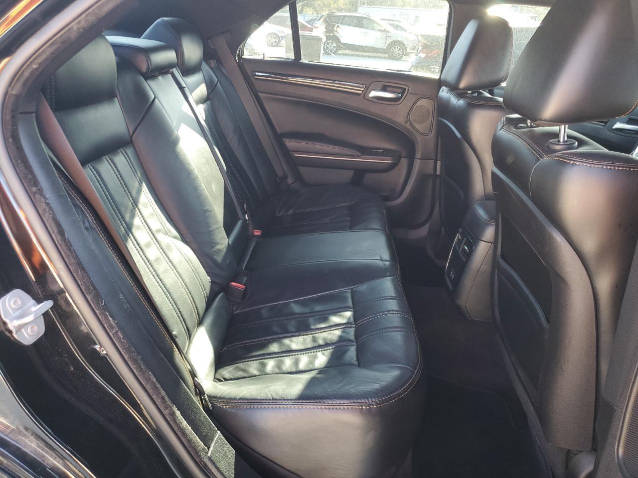 2016 CHRYSLER 300