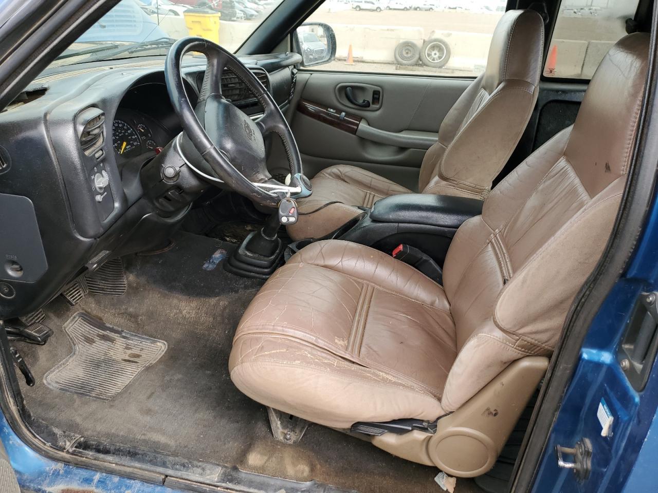 2000 CHEVROLET S10