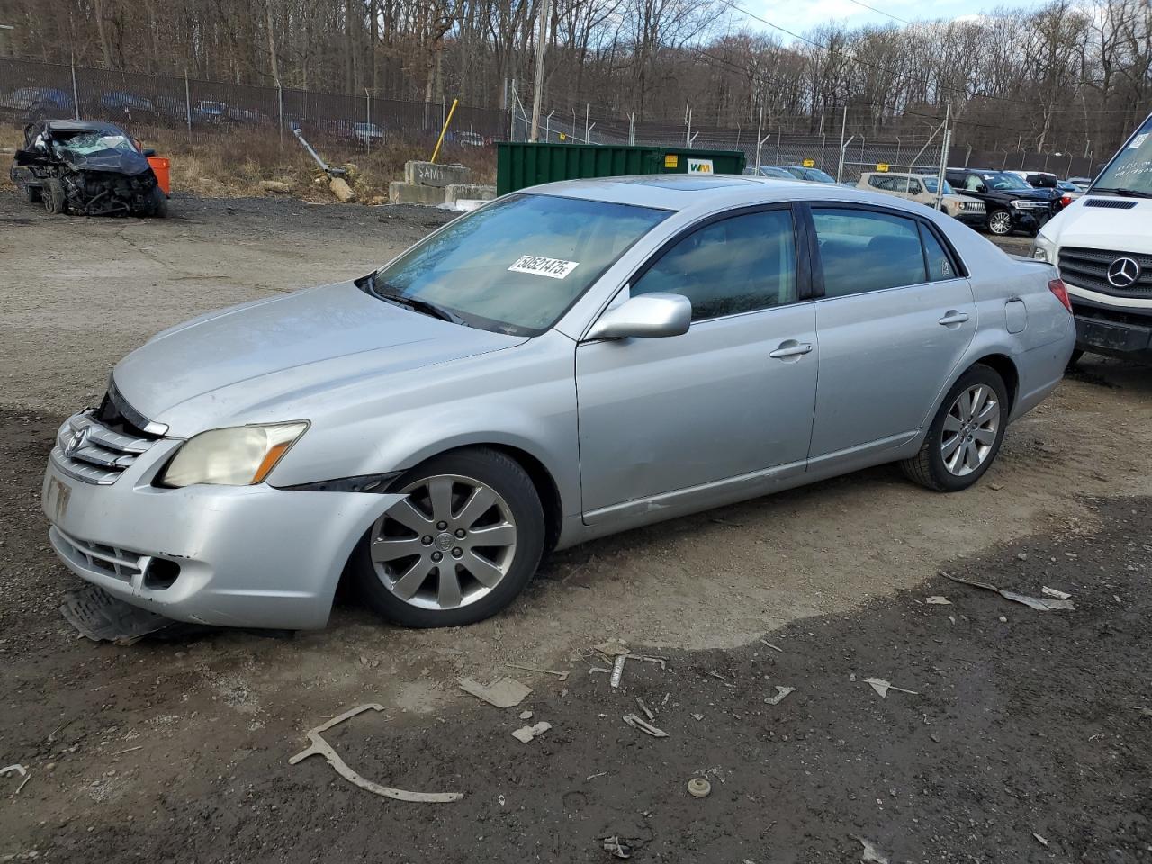 2005 TOYOTA Avalon