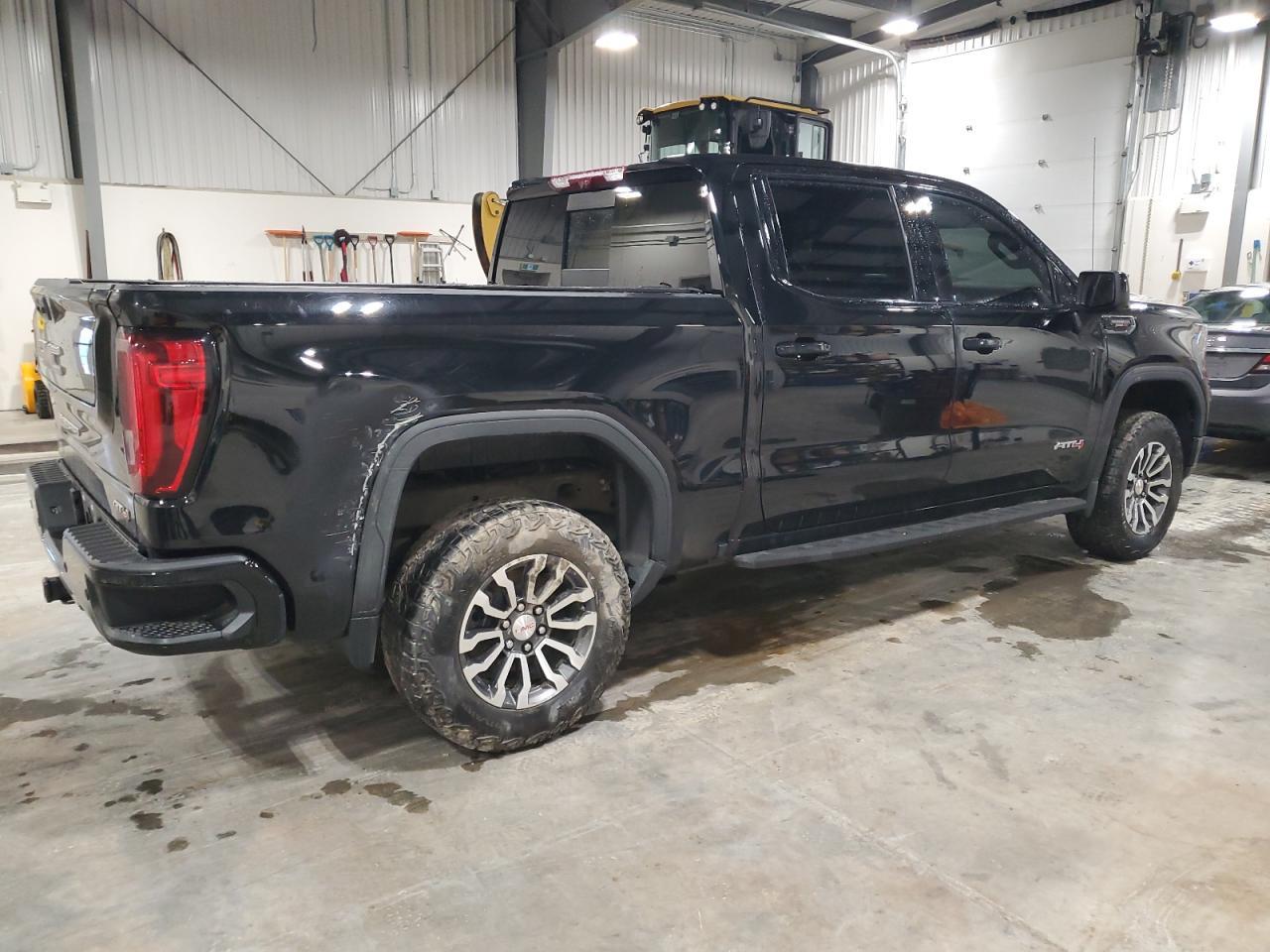 2023 GMC Sierra