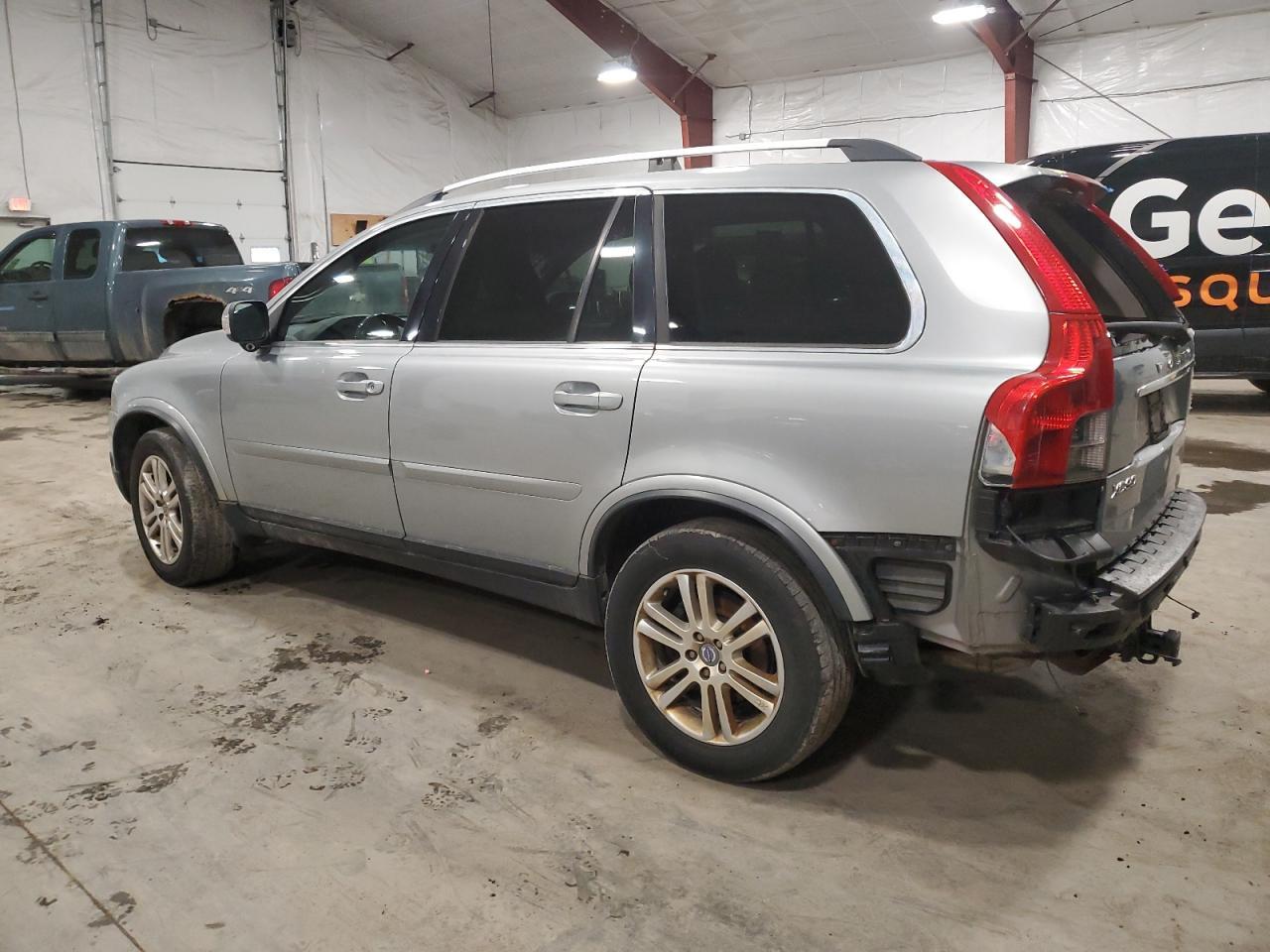 2011 VOLVO XC90