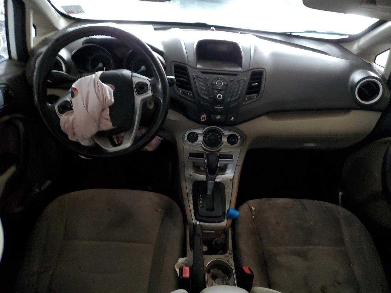 2016 FORD Fiesta