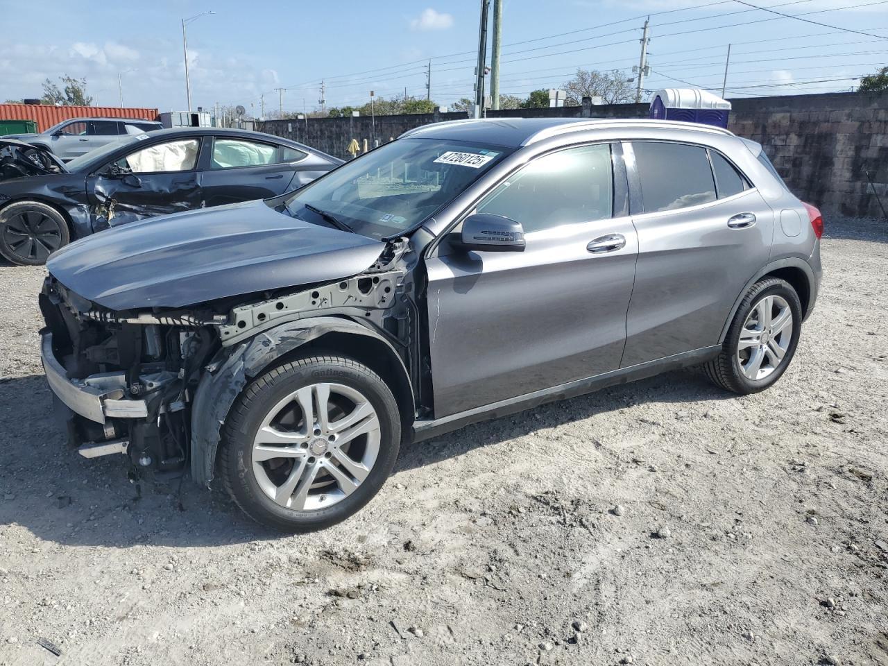 2016 MERCEDES-BENZ GLA-Class