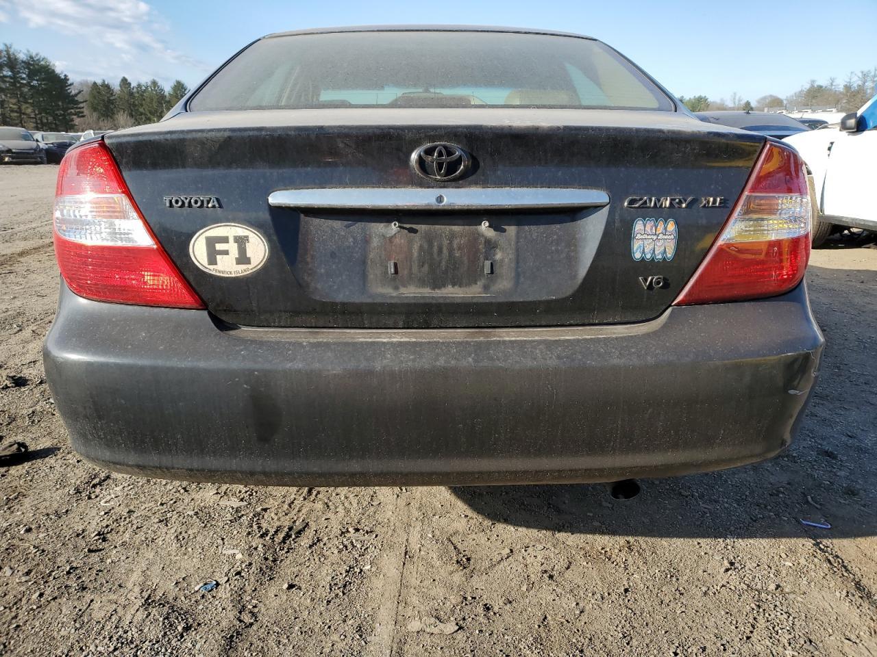 2004 TOYOTA CAMRY