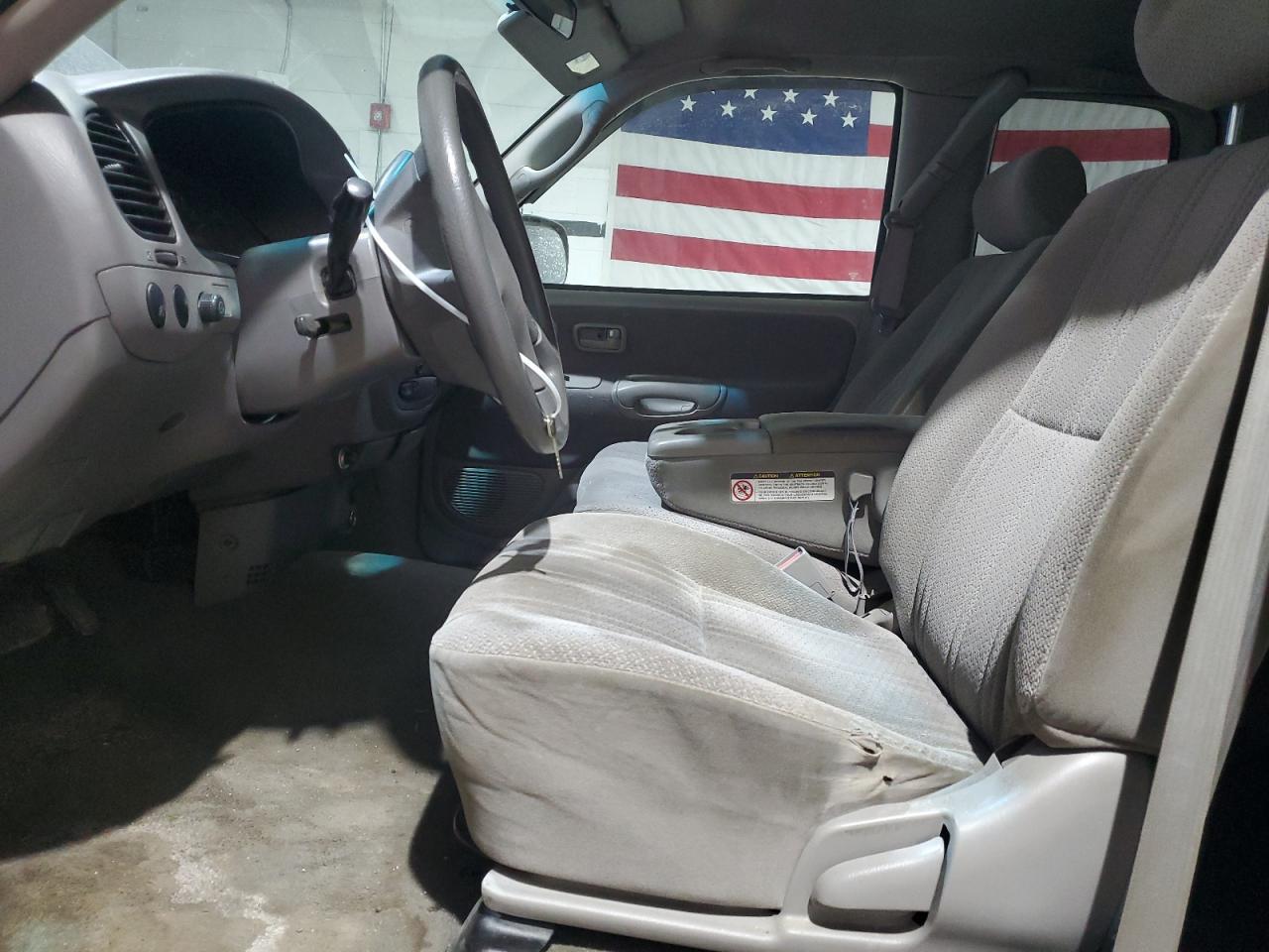 2002 TOYOTA TUNDRA