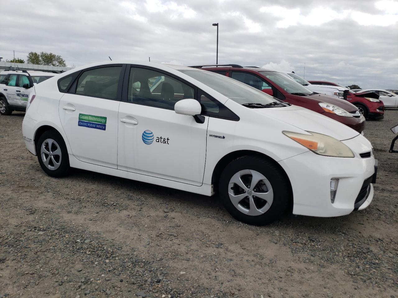 2013 TOYOTA PRIUS