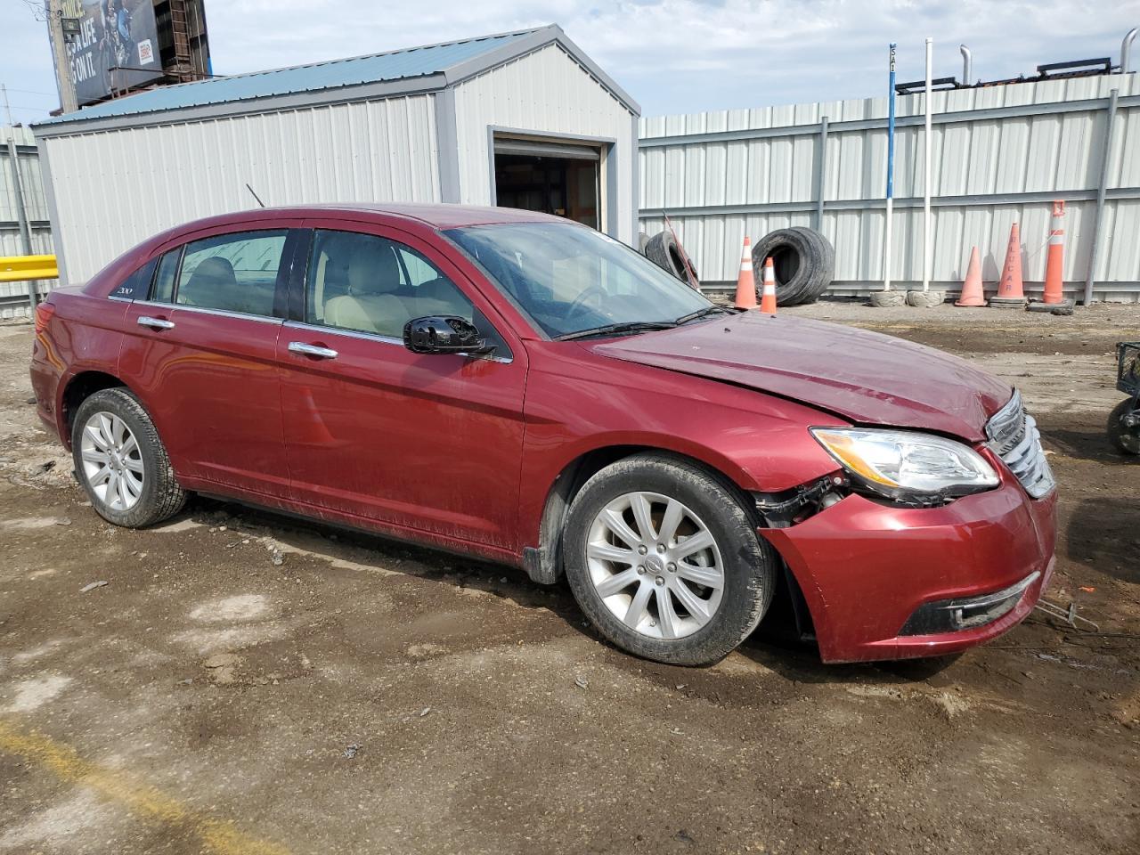 2013 CHRYSLER 200