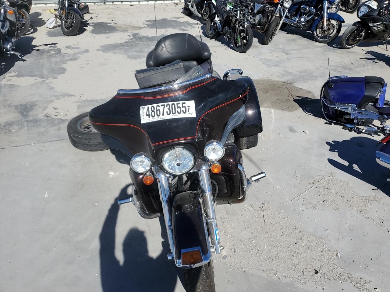 2011 HARLEY-DAVIDSON FLHTCUTG