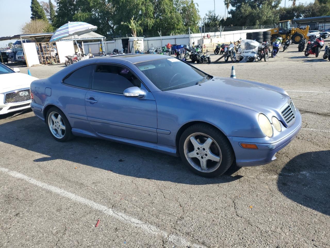 2002 MERCEDES-BENZ Clk-Class