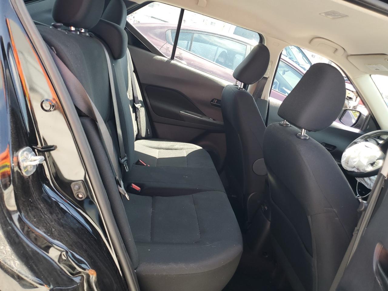 2023 NISSAN KICKS