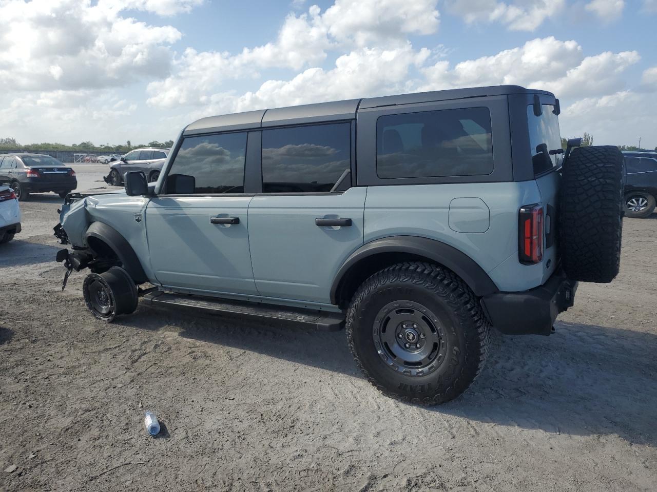 2024 FORD Bronco