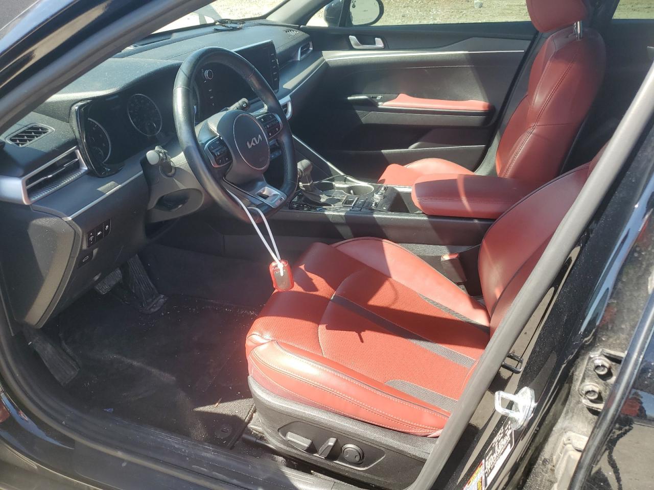 2022 KIA K5