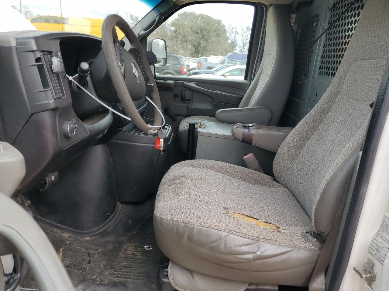 2011 CHEVROLET EXPRESS 2500