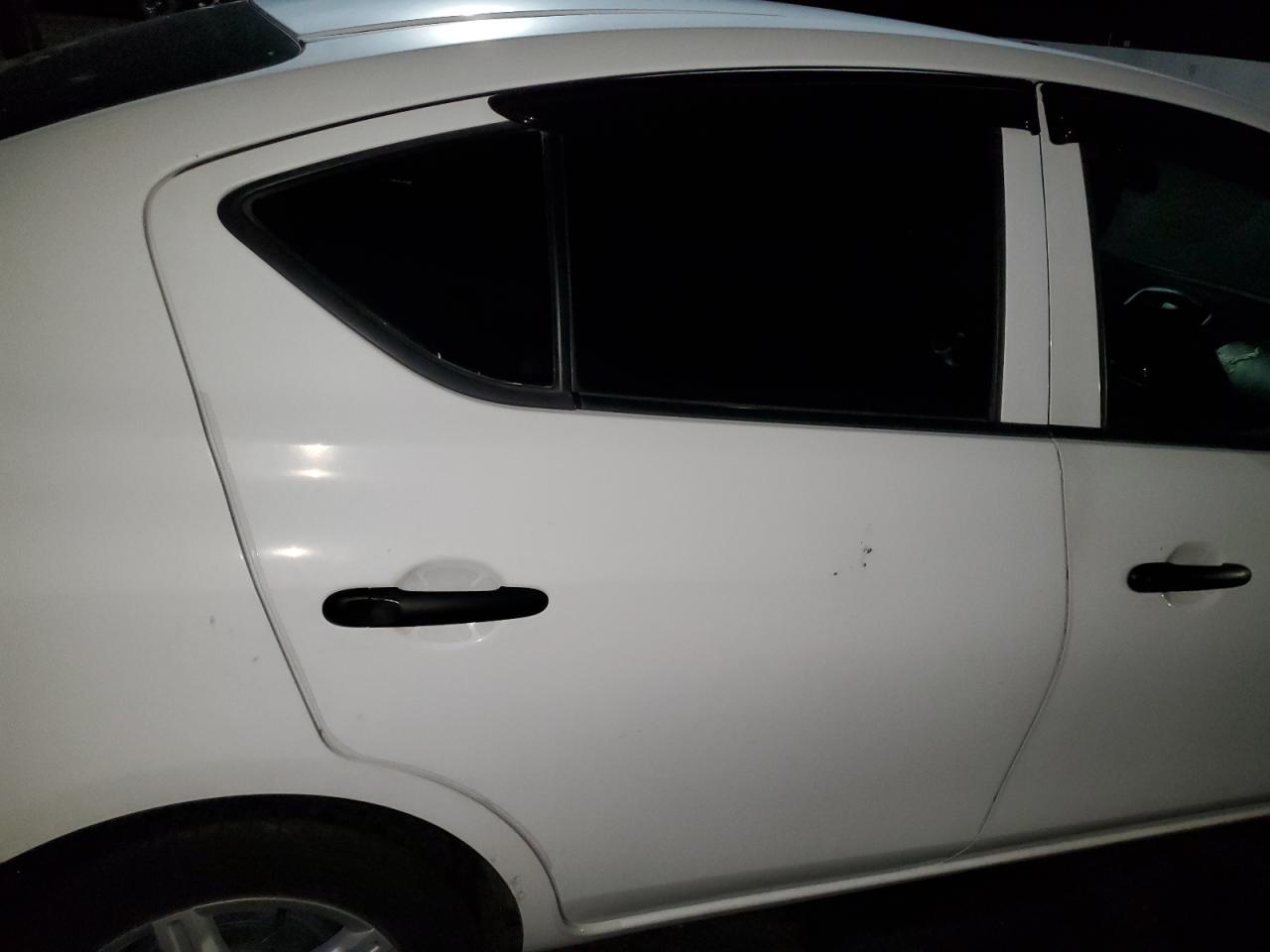 2017 NISSAN VERSA