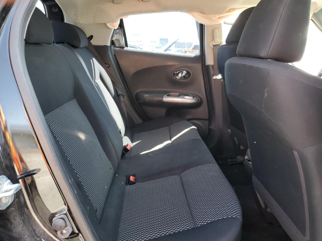 2015 NISSAN Juke