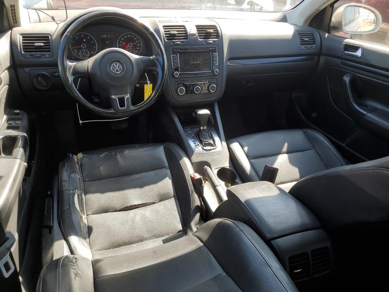 2010 VOLKSWAGEN JETTA
