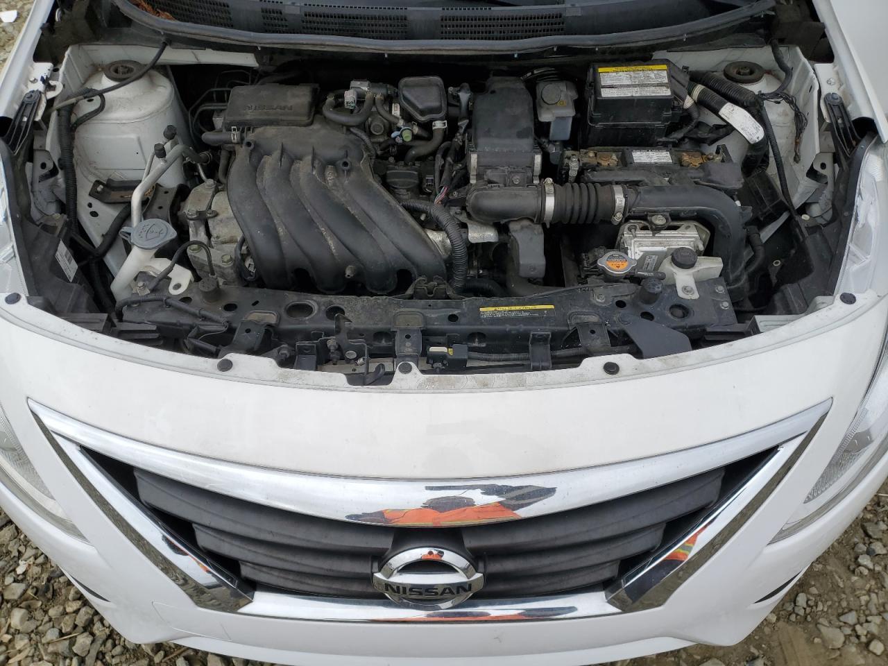 2017 NISSAN VERSA
