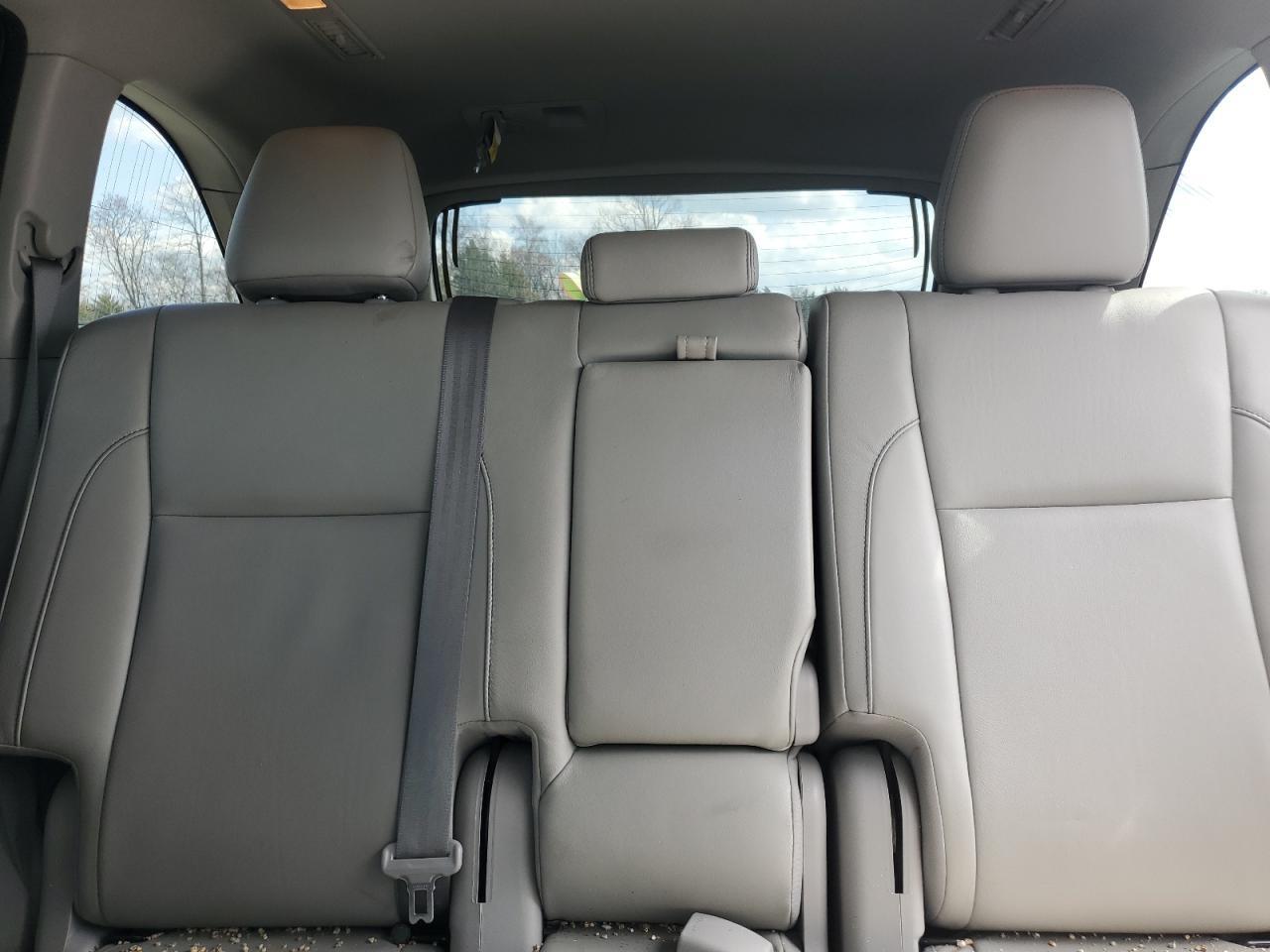 2017 TOYOTA HIGHLANDER