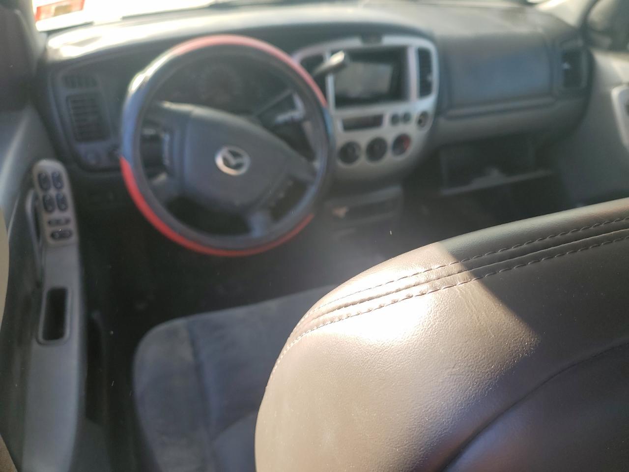 2003 MAZDA Tribute