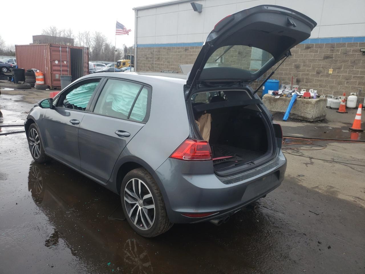 2017 VOLKSWAGEN GOLF