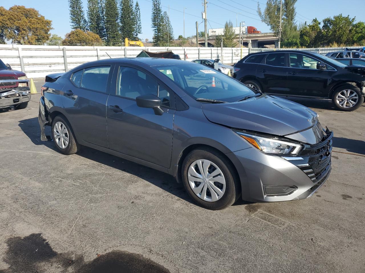 2025 NISSAN VERSA