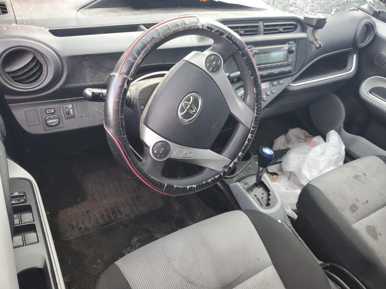 2014 TOYOTA PRIUS