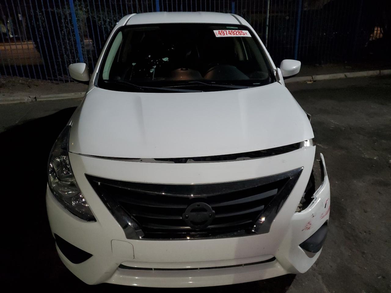 2017 NISSAN VERSA