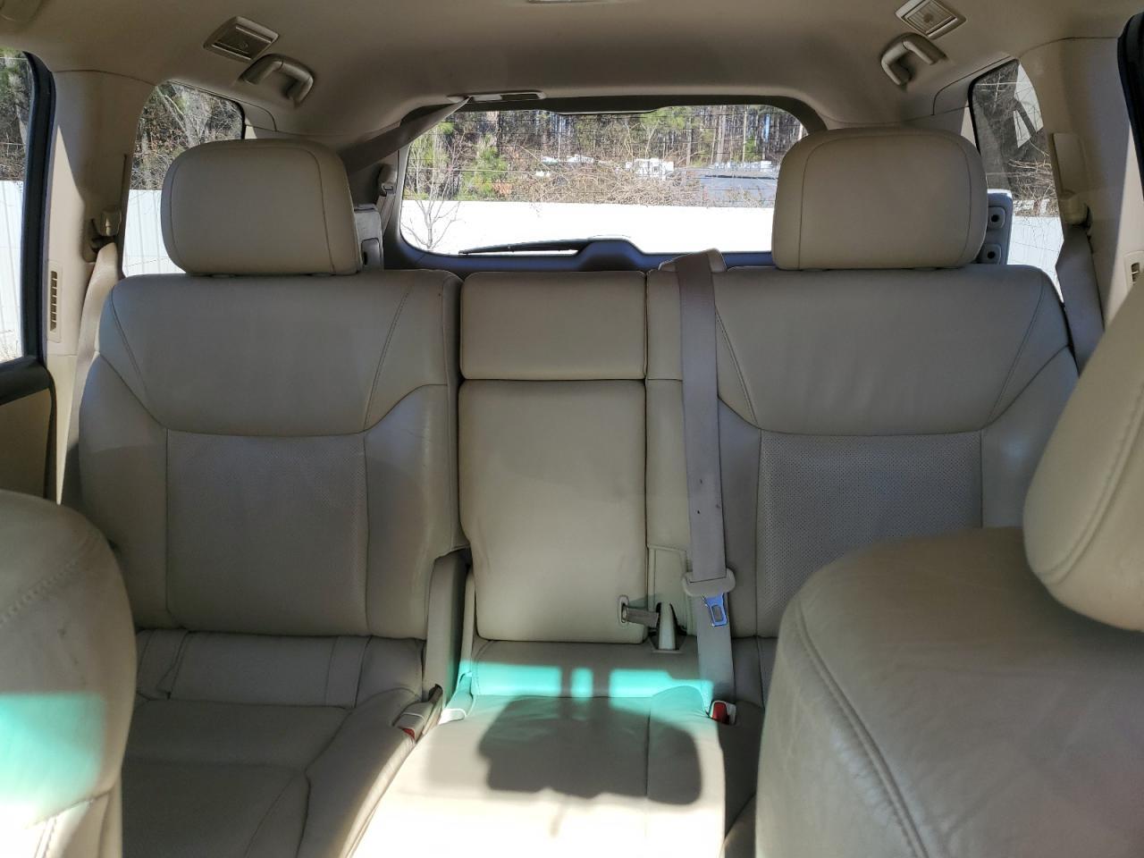 2010 LEXUS LX 570
