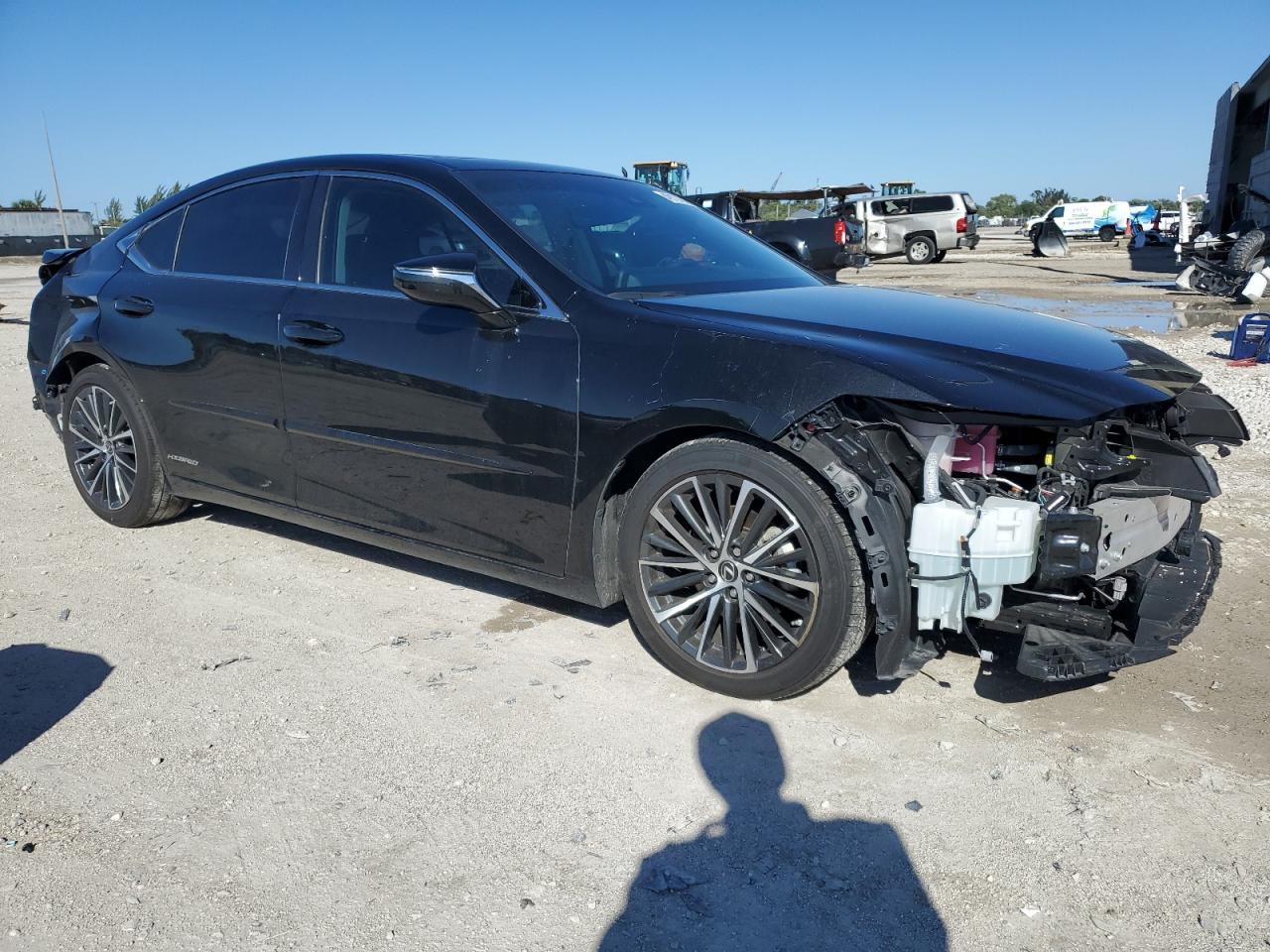 2022 LEXUS ES 300H